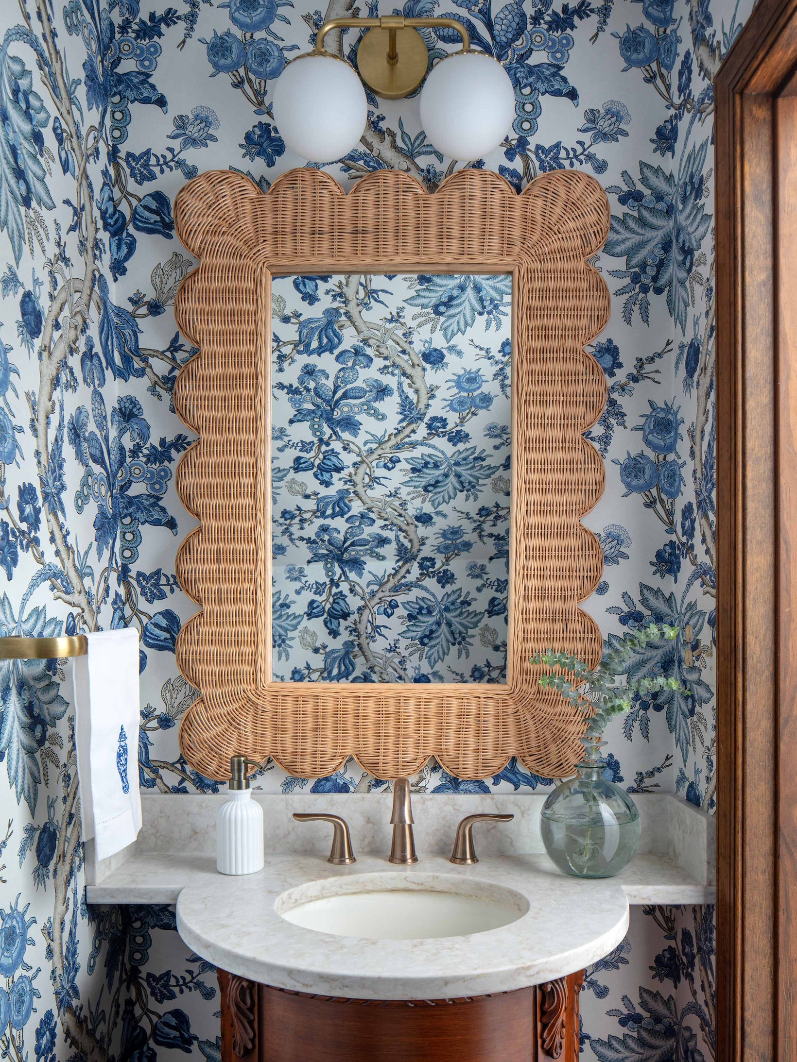 Ellen Kastelberg Interiors - Julie Neil Designs