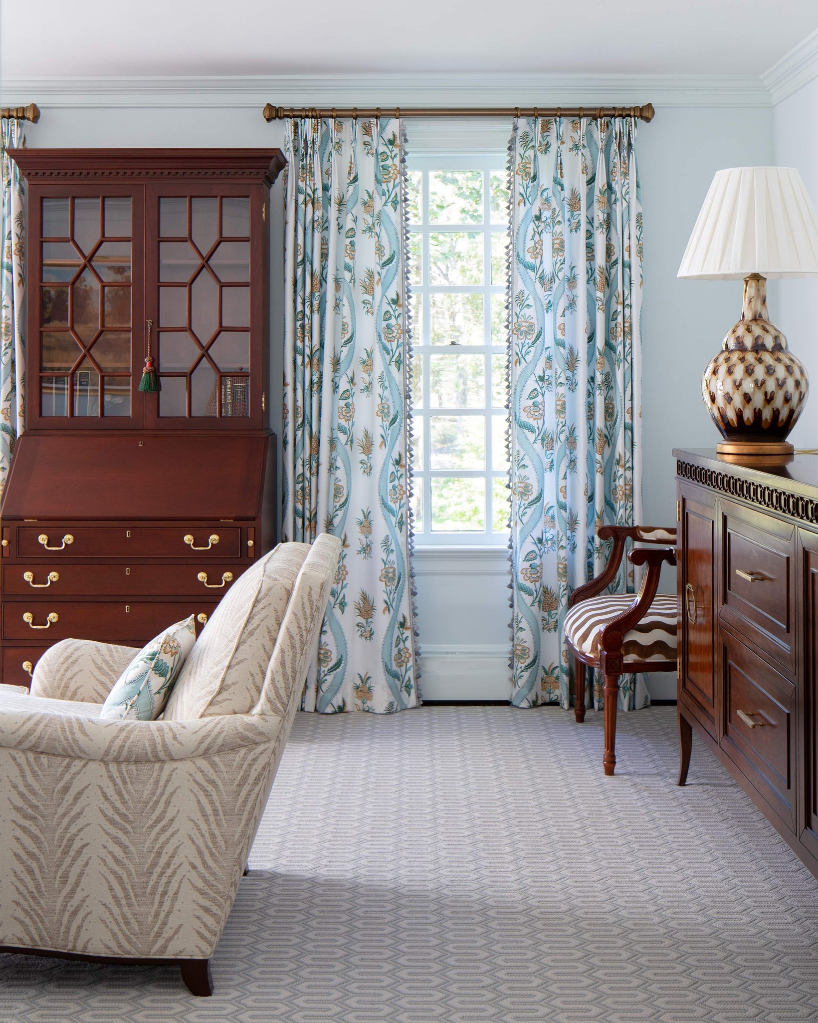 Ellen Kastelberg Interiors - Julie Neil Designs