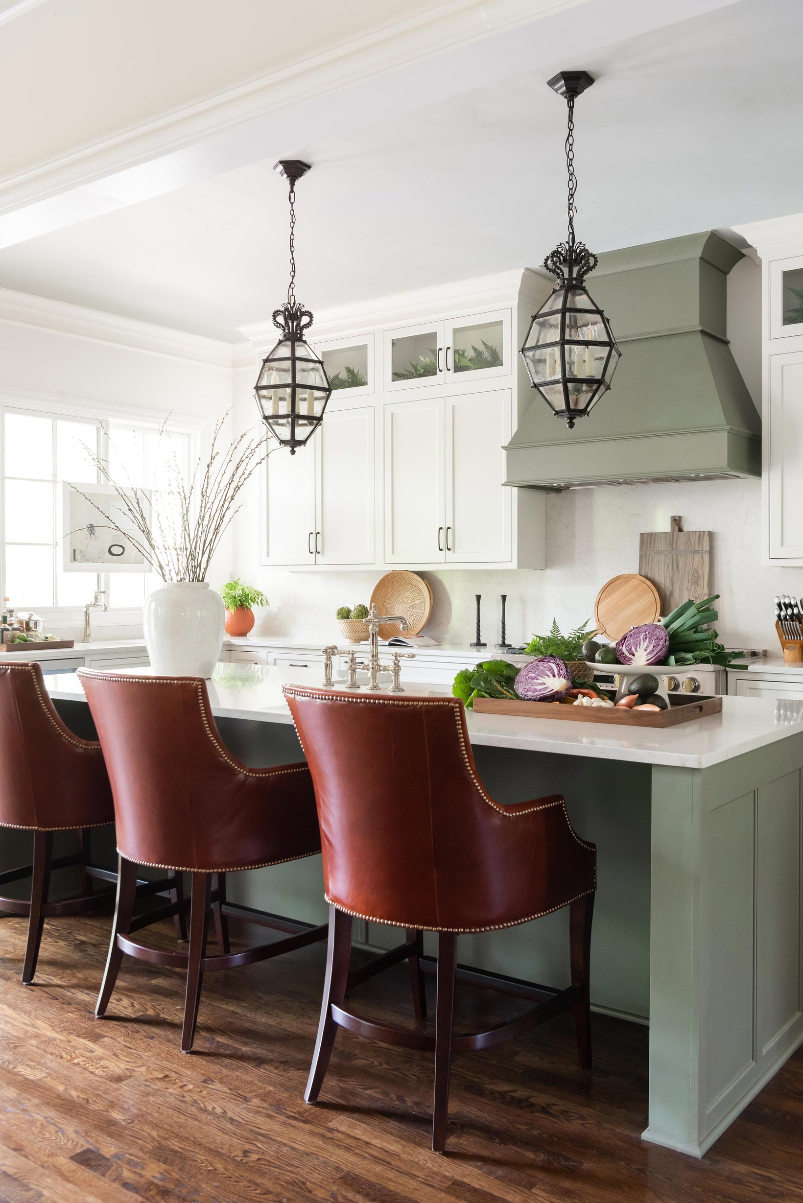 Evan Millárd - Julie Neil Designs